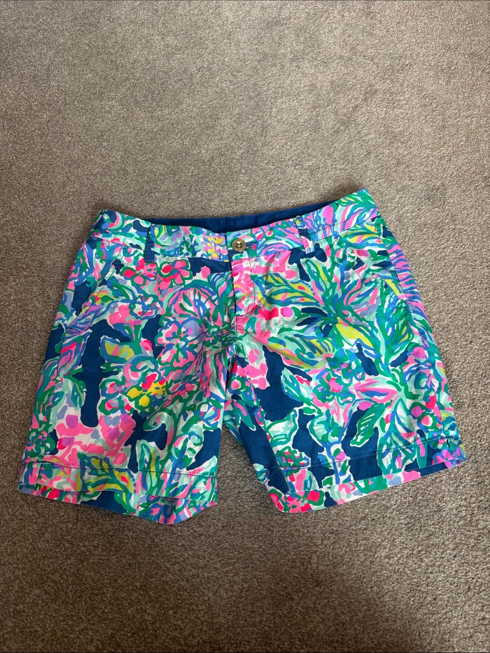Lilly Pulitzer The Jayne Short Multicolor Floral Island Print Shorts size 2 - Picture 1 of 9